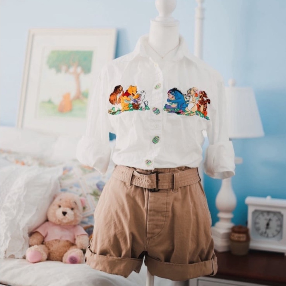 Vintage Winnie the Pooh Easter White Shirt